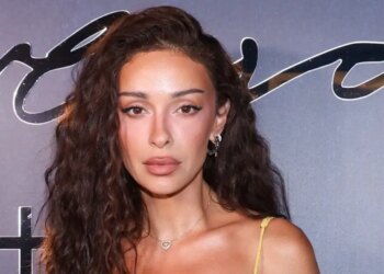 Ελένη Φουρέιρα για Dara: Δεν έχει ανάγκη το γούρι κανενός, είναι μεγάλη σταρ και έχει φοβερό εκτόπισμα