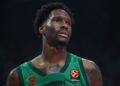 Τρεις ώρες πριν την έναρξη του Game 4, ο Χέιζ-Ντέιβις ξεκίνησε το ζέσταμα (video) - www.ertsports.gr