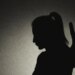 Άνδρας στην Βρετανία υποδυόταν την πρώην σύντροφό του στο Tinder και έστελνε αγνώστους σπίτι της για να την βιάσουν