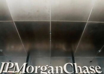 Σκάνδαλο στην JP Morgan: Στέλεχος κατηγορεί συνάδελφό του για σεξουαλική παρενόχληση - Στην αντεπίθεση η 37χρονη, «μου κατέστρεψε τη ζωή»