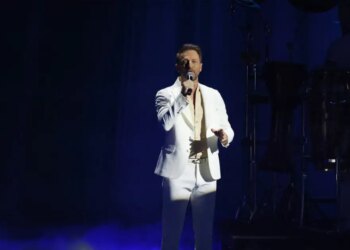 «Με συγκινεί κάθε στιγμή που η κόρη μου αρχίζει να εκφράζεται και να αντιλαμβάνεται τον κόσμο»