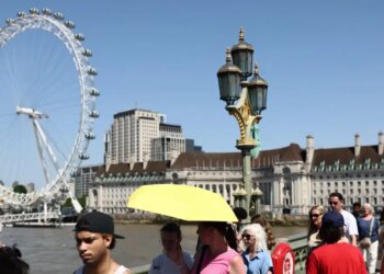 Σε κλοιό καύσωνα η Ευρώπη: 40άρια φέρνει ο «θερμικός θόλος» - 11 νεκροί σε Βρετανία και Γαλλία, ανησυχία για το καλοκαίρι
