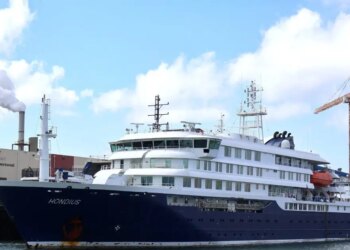 Χανταϊός: Έδεσε στην Τενερίφη το κρουαζιερόπλοιο - Αυξημένα μέτρα προστασίας για την επιχείρηση αποβίβασης των επιβαινόντων