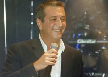 «Αποσύρθηκα από το τραγούδι για να προστατεύσω την οικογένειά μου από κάτι ξαφνικό»