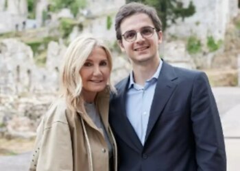 Η Μαρέβα Μητσοτάκη με τον γιο της Κωνσταντίνο στον Μυστρά: Η τρυφερή φωτογραφία και τα χρόνια πολλά
