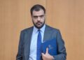 Μαρινάκης: Απέναντι στους επικίνδυνους λαϊκισμούς και τις δημαγωγίες του κ. Τσίπρα, η κυβέρνηση απαντά με πράξεις