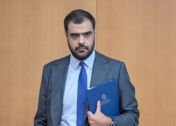 Μαρινάκης: Απέναντι στους επικίνδυνους λαϊκισμούς και τις δημαγωγίες του κ. Τσίπρα, η κυβέρνηση απαντά με πράξεις