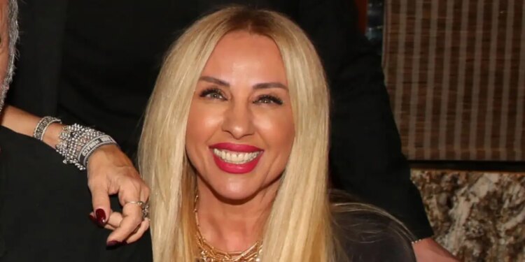 Γωγώ Μαστροκώστα: Οι αναρτήσεις της showbiz για τον θάνατο της