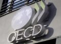 ΟΟΣΑ: Πρωτιά Ελλάδας στην αύξηση του εισοδήματος νοικοκυριών στο τέταρτο τετράμηνο του 2025