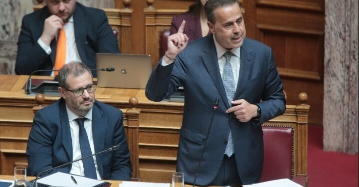 Βουλή: Ψηφίστηκε το νομοσχέδιο για τις ΑΠΕ – Παπασταύρου: Προχωράμε γρήγορα σε θέματα αποθήκευσης ενέργειας