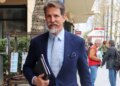 Ο Παύλος Ντε Γκρες σε δεξίωση του βασιλιά Καρόλου στο Μπάκιγχαμ 