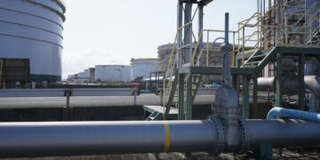 Ο ΟΠΕΚ+ συμφώνησε τρίτη στη σειρά αύξηση των ποσοστώσεων παραγωγής μετά το κλείσιμο των Στενών του Ορμούζ