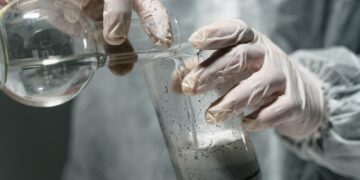 Δανία: Έρευνα φέρνει ελπίδες για την αντιμετώπιση των «παντοτινών χημικών»