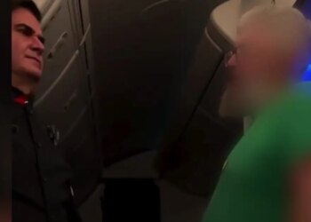 Αυστραλία: Επιβάτης δάγκωσε μέλος του πληρώματος - Ο πιλότος άλλαξε πορεία προς την Ταϊτή