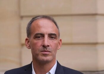 Politico: Ο Ραφαέλ Γκλουκσμάν είχε οδηγίες να αποφεύγει τους «φτωχούς» ψηφοφόρους