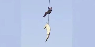 Νότια Αφρική: Βίντεο από επιχείρηση ανάκτησης σορού σε ποτάμι με κροκόδειλους