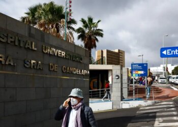 Ανησυχία στα Κανάρια Νησιά για το κρουαζιερόπλοιου MV Hondius με τον χανταϊό – Φοβούνται οι κάτοικοι μην ξαναζήσουν καραντίνα