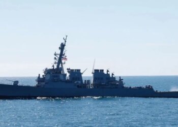 Οι ΗΠΑ έπληξαν και ακινητοποίησαν δύο τάνκερ του Ιράν στα Στενά του Ορμούζ - Αναφορές για σποραδικές συγκρούσεις