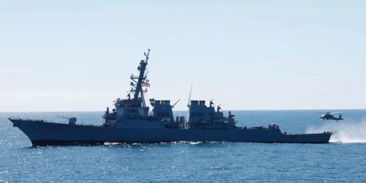 Οι ΗΠΑ έπληξαν και ακινητοποίησαν δύο τάνκερ του Ιράν στα Στενά του Ορμούζ - Αναφορές για σποραδικές συγκρούσεις