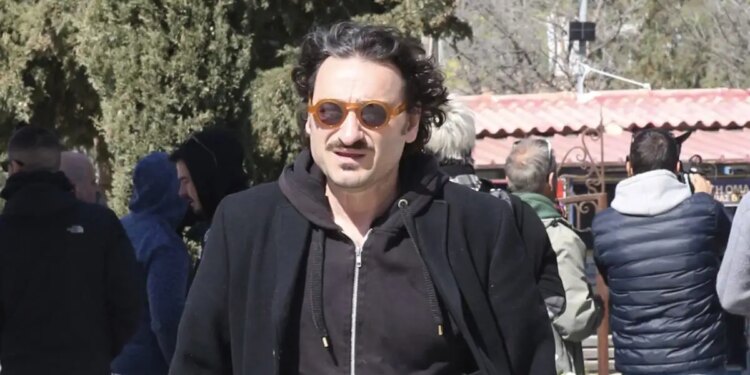 Θρήνος για τον Βασίλη Χαραλαμπόπουλο: Πέθανε ο πατέρας του