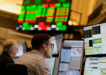 Μεγάλη πτώση των μετοχών στις ευρωπαϊκές χρηματιστηριακές αγορές – Μαζικό sell-off ομολόγων
