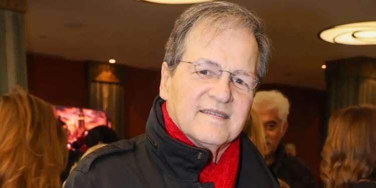 Χρήστος Νικολόπουλος: Για τον Στέλιο Καζαντζίδη ένιωθα θαυμασμό και δέος