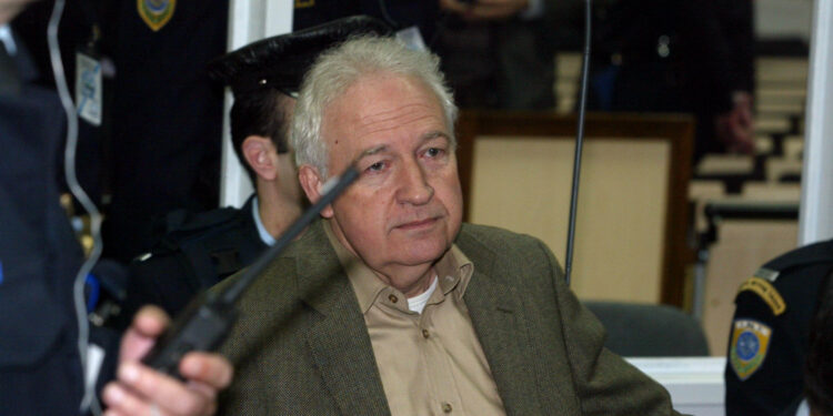 Στο δρόμο προς τις φυλακές Κορυδαλλού ο Αλέξανδρος Γιωτόπουλος - Ο Άρειος Πάγος αναίρεσε το βούλευμα αποφυλάκισής του - ertnews.gr