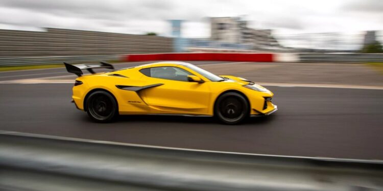 Αν «300αρίσεις» με την Corvette ZR1 φεύγει το χρώμα!