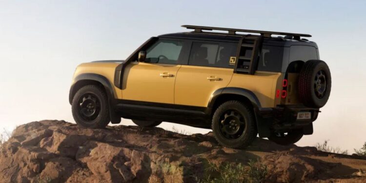 H Land Rover άλλαξε στρατηγική για το μικρό Defender