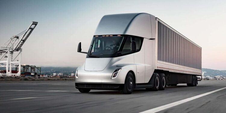 Το Tesla Semi αποκαλύπτει τα πλήρη τεχνικά του χαρακτηριστικά