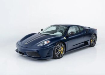 Στο «σφυρί» η πρώτη Ferrari 430 Scuderia!