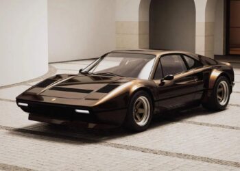 Η Ferrari 308 GTB επιστρέφει