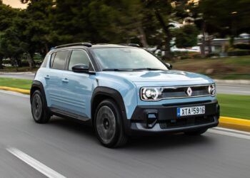 Οδηγούμε στην Ελλάδα το νέο Renault 4 E-Tech Electric (+video)
