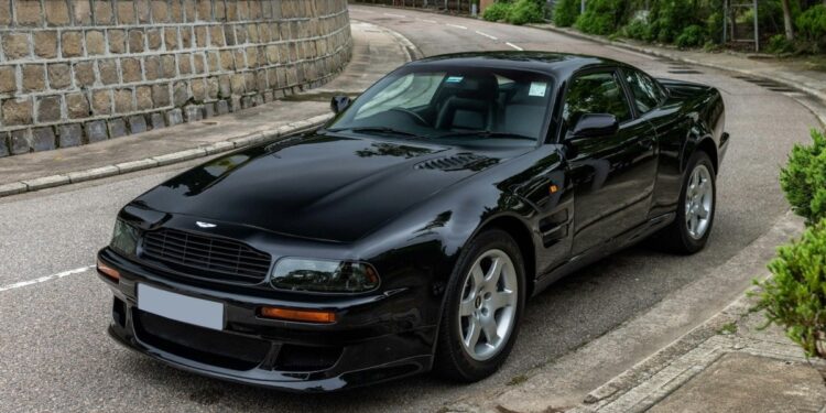 Πωλείται η Aston Martin V8 Vantage του Σερ Έλτον Τζον