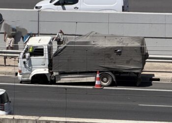 Περιστατικό στην Αττική Οδό φέρνει ξανά στο προσκήνιο τον έλεγχο των οχημάτων