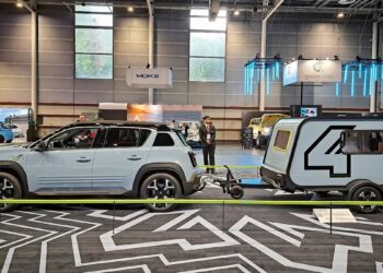 Το εντυπωσιακό τροχόσπιτο – τρέιλερ του Renault 4