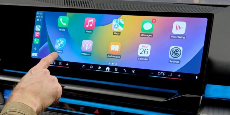 To Apple CarPlay φέρνει και video στο αυτοκίνητο