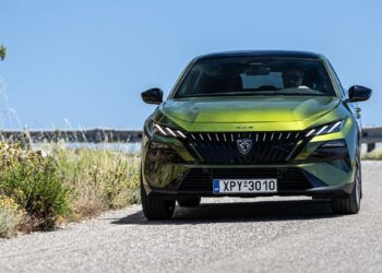 Δοκιμή: Peugeot 408 1.2 Hybrid 145 HP e-DCS6
