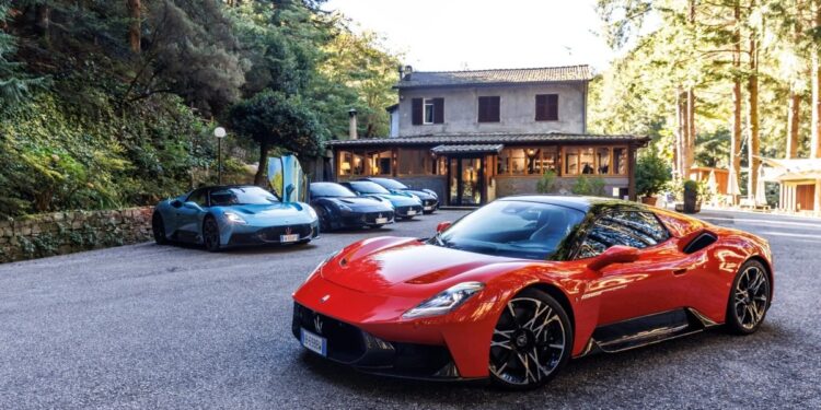 Maserati: Η Stellantis αναζητά στρατηγικό εταίρο για να τη διασώσει