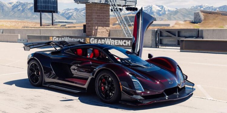 Το Czinger 21C θέλει να επαναπροσδιορίσει τον όρο «hypercar»