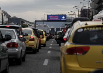 Ιστορική μείωση στα θανατηφόρα τροχαία στην Ελλάδα το 2025