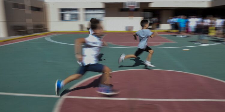 Σαρωτικές αλλαγές στα σχολεία από το 2026: Νέες μονάδες, συγχωνεύσεις και ενίσχυση της Ειδικής Αγωγής - Αναλυτικά οι λίστες - ertnews.gr
