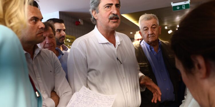 Πολάκης στην ΚΕ: «Το δίλημμα δεν είναι αν θα είμαστε δίπλα ή απέναντι στον Τσίπρα, αλλά αν θα υπάρχει ΣΥΡΙΖΑ ή όχι»