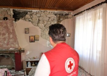 Σεισμός στην Εύβοια: Ζημιές σε Δαφνούσα και Προκόπι από τις διαδοχικές δονήσεις - Πώς θα αποζημιωθούν οι πληγέντες - ertnews.gr