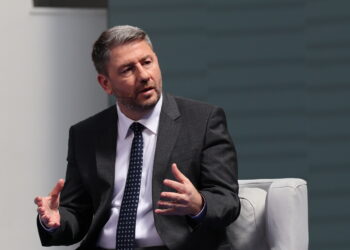 Ανδρουλάκης: Υπέρμετρα αλαζόνας ο κ. Μητσοτάκης - Αν παραμείνει η ΝΔ θα κάνουμε άλμα στο κενό