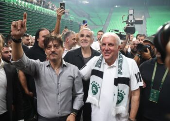 Γιαννακόπουλος στον κόσμο του Παναθηναϊκού: «Ήρθε ο Βασιλιάς των Δαχτυλιδιών για να μας πάει ακόμα πιο ψηλά» (pictures) - www.ertsports.gr