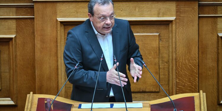 Φάμελλος στη Βουλή: Κόμμα σκανδάλων η ΝΔ - Ο καλύτερος πελάτης της Ευρωπαϊκής Εισαγγελίας