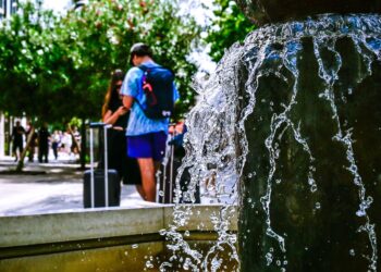 Καιρός: Ανεβαίνει ο υδράργυρος μέχρι την Τρίτη, αστάθεια και μπόρες ξανά από την Τετάρτη - Η πρόγνωση από την Όλγα Παπαβγούλη - ertnews.gr