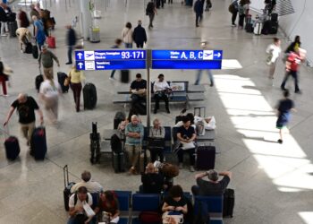 ΔΑΑ: Νέο ρεκόρ στην επιβατική κίνηση με πάνω από 12 εκατ. επιβάτες το πρώτο 5μηνο του έτους