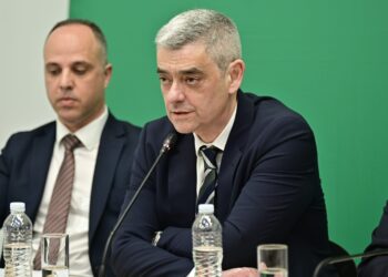 Ο Χρήστος Κακλαμάνης στο ΕΡΤnews: Η τσέπη των πολιτών θα κρίνει τις εκλογές - Προτεραιότητα η μάχη κατά των καρτέλ - ertnews.gr